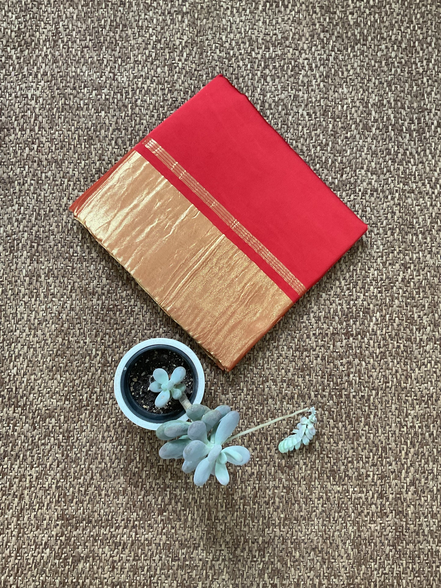 Gajji silk saree(Rich red)