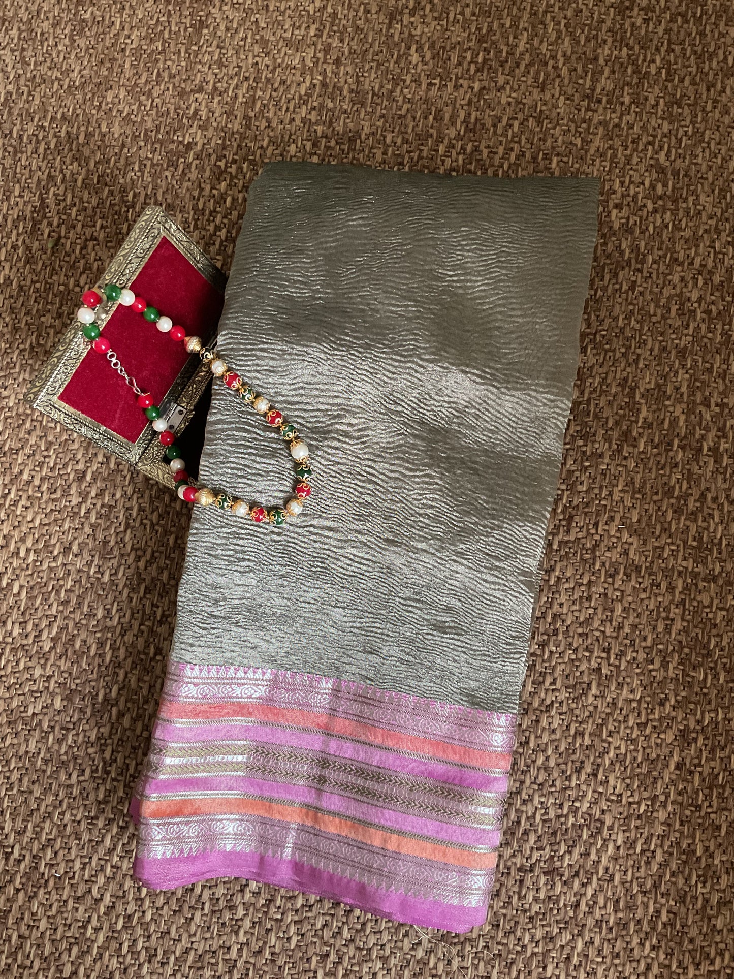 Crush Tussue saree(Grey)