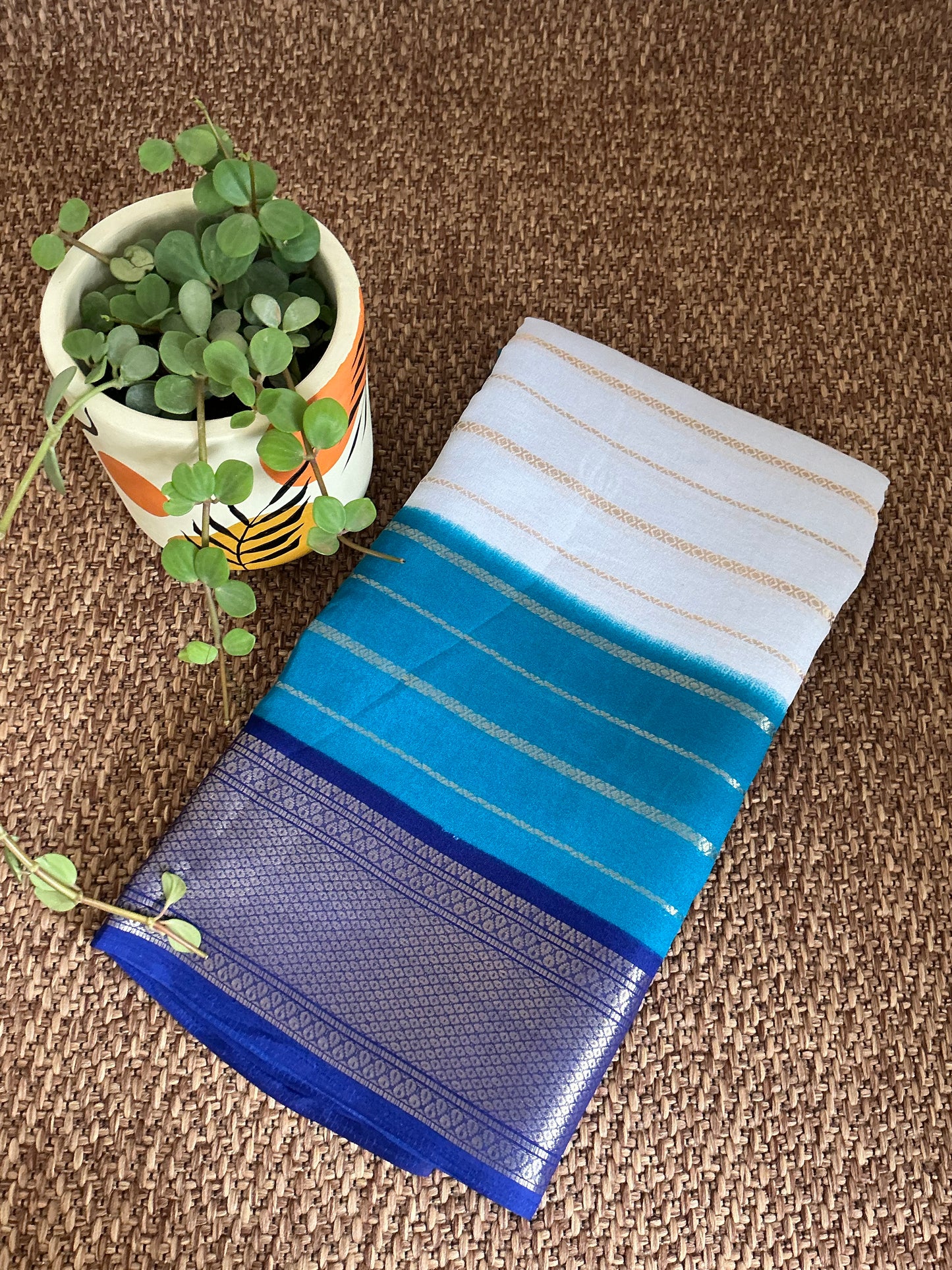 White &blue 2D Chiffon saree with blue border