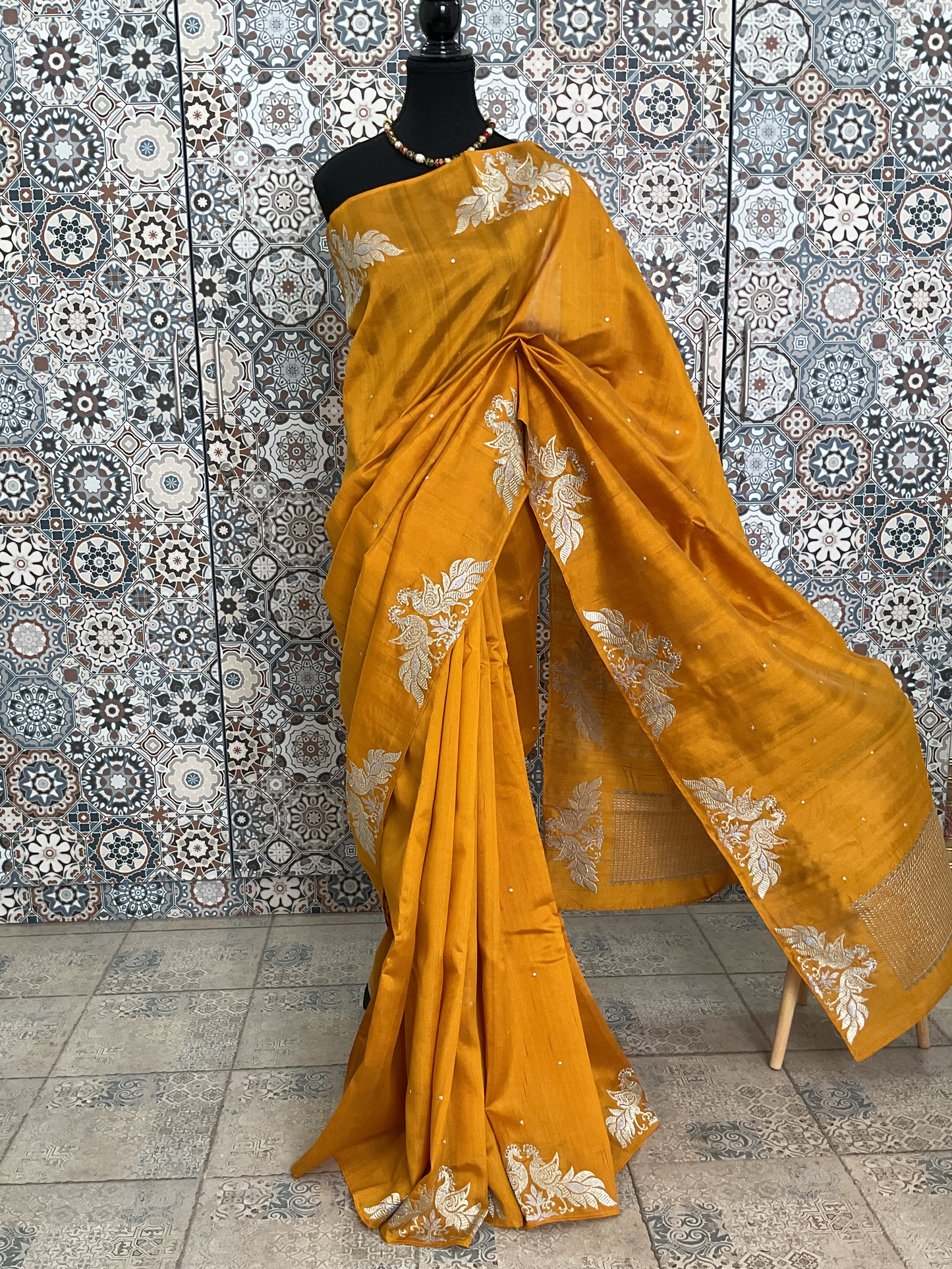Tussar Lion motifs saree-(Yellow)
