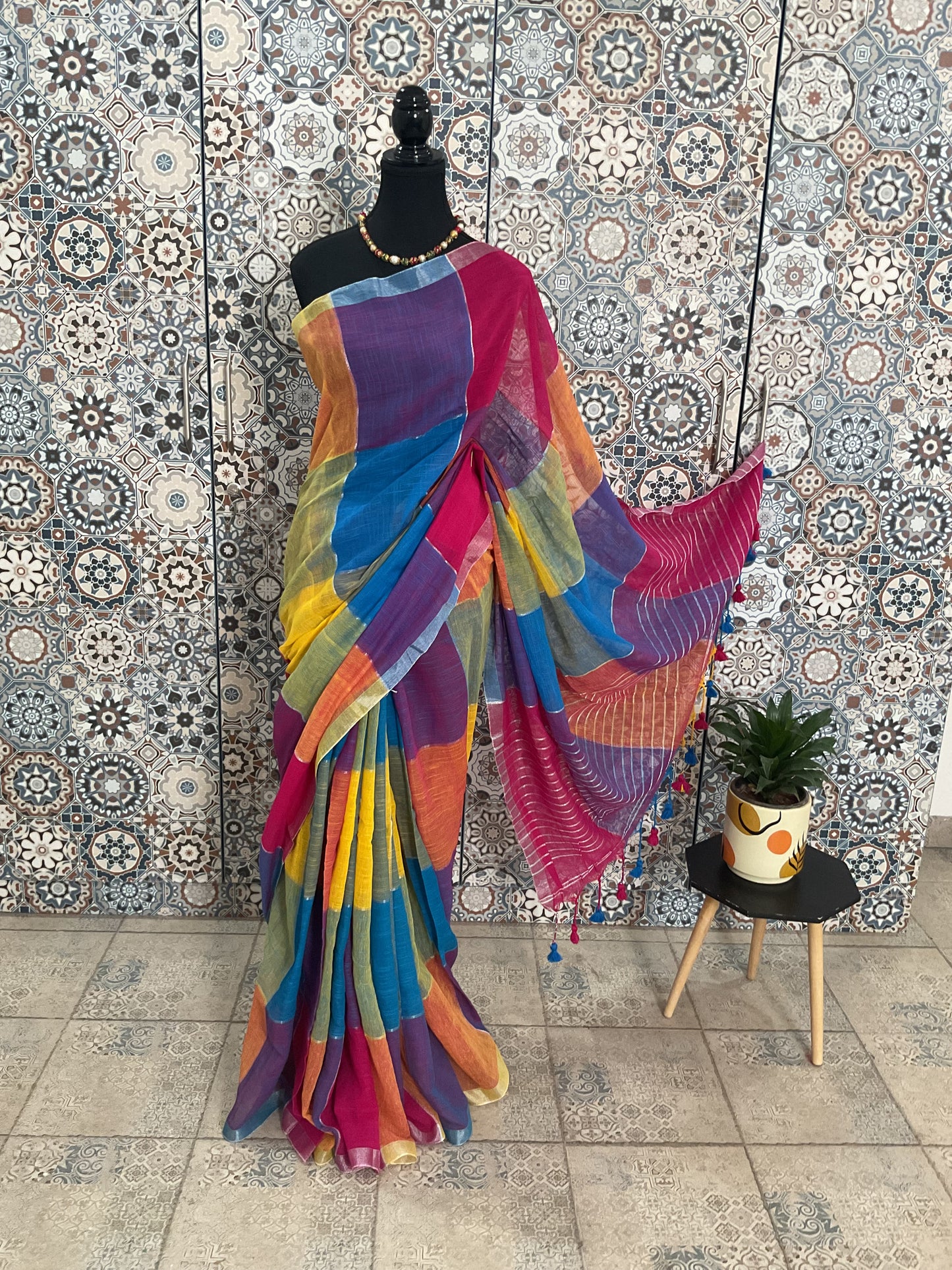 Handloom Linen saree(multicolour )