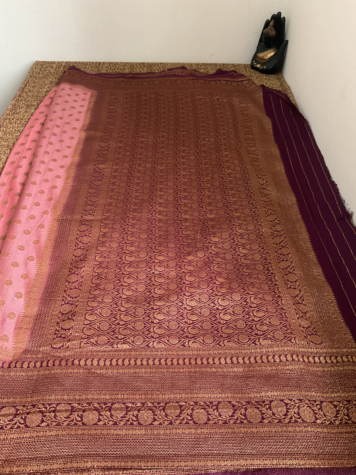 Banarasi crepe silk  saree(Onion pink with purple border)