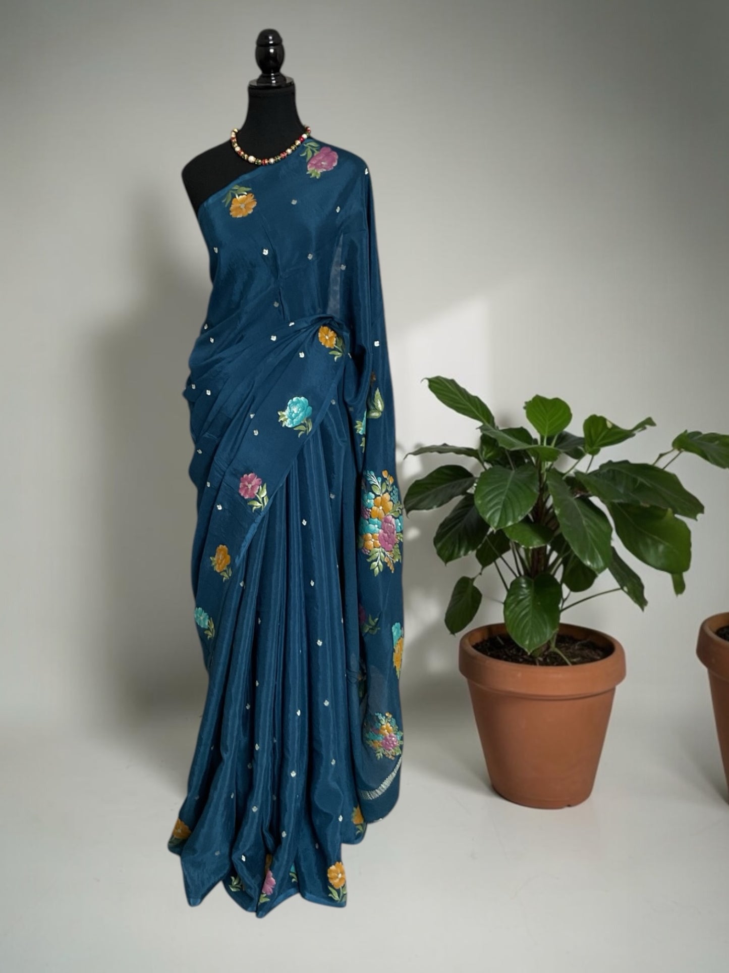 Chinnon crepe saree(blue)
