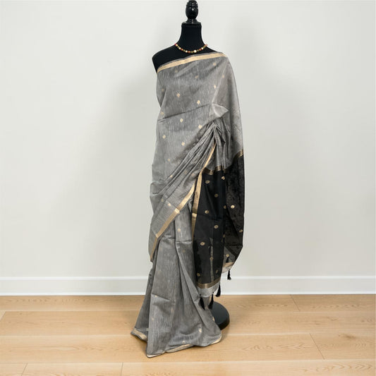 Maheshwari Cotton Saree— Grey and black