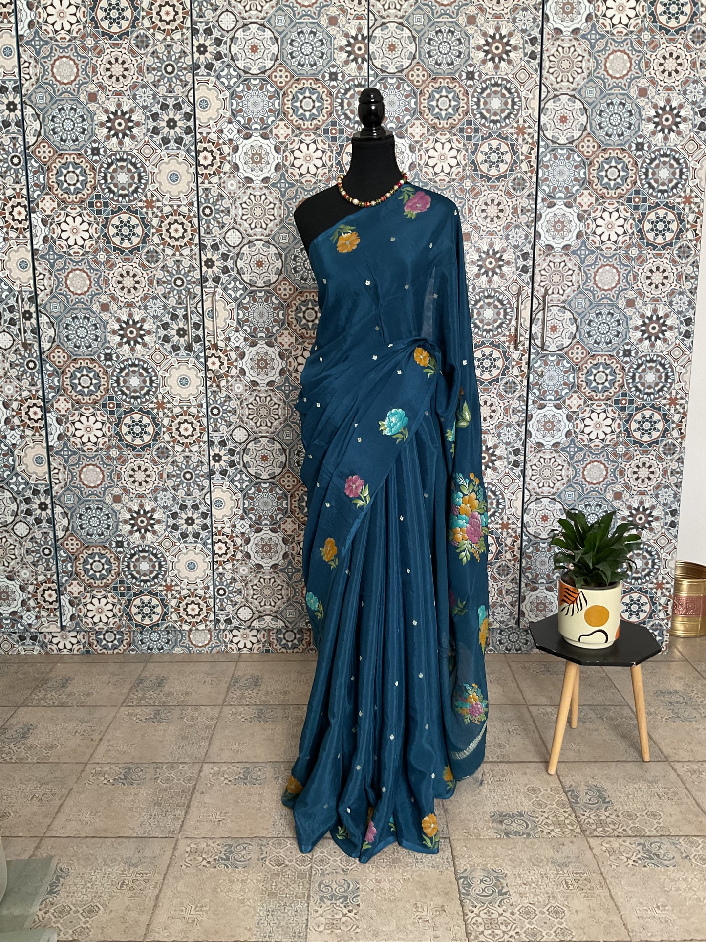 Chinnon crepe saree(blue)