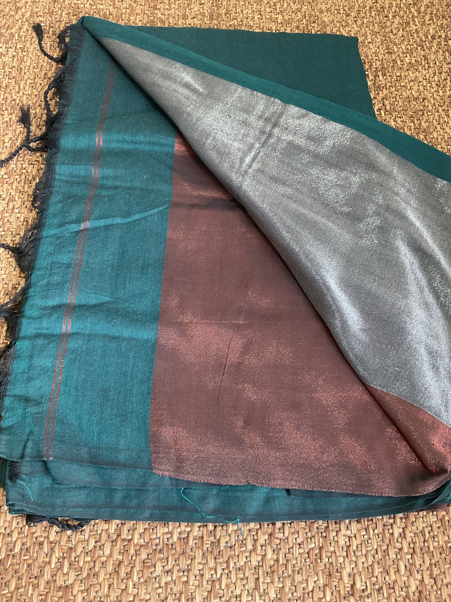 Handloom cotton saree(Teal green with contrast pallu)