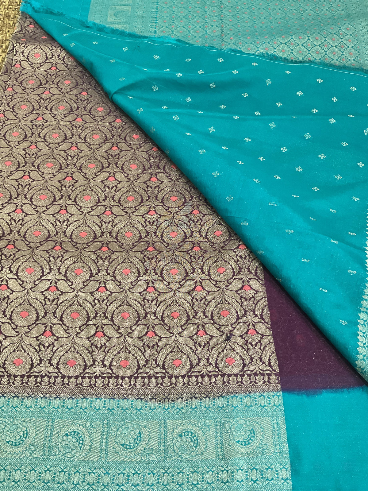 Wrinkle Crepe Saree-Turquoise Blue & Plum 🩵💜