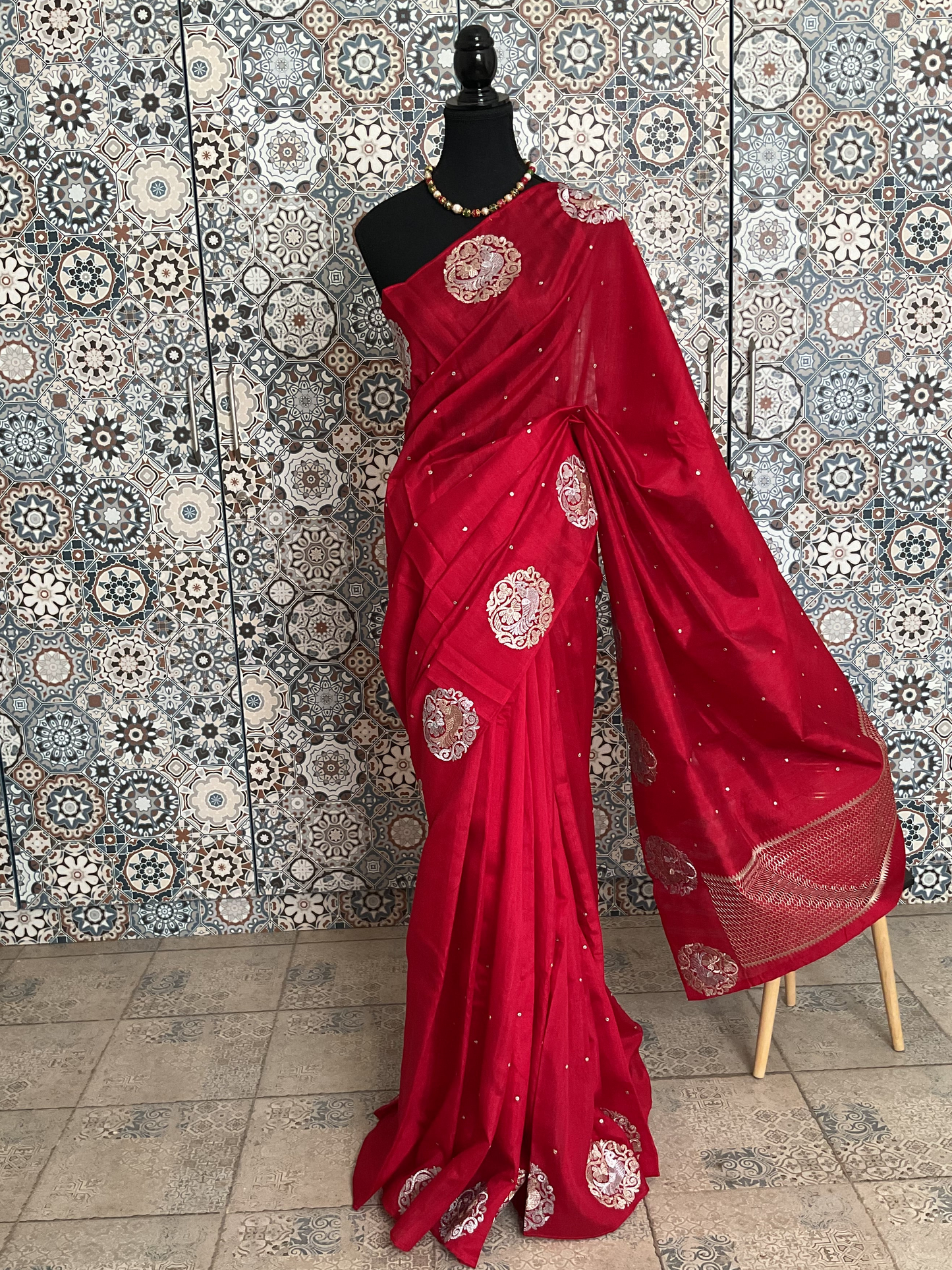 Tussar Lion motifs saree- (Red)