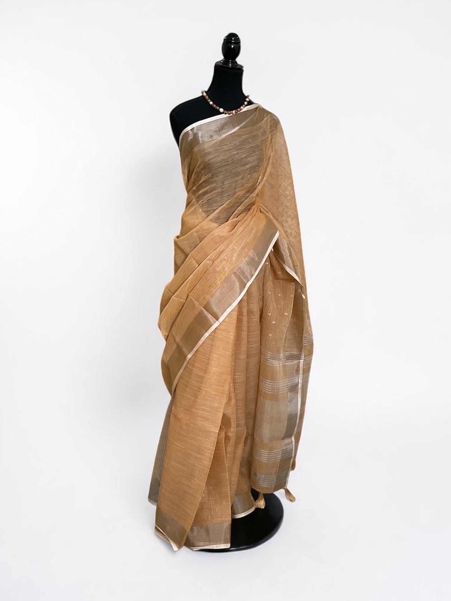 Linen cotton with silver motifs(cream)