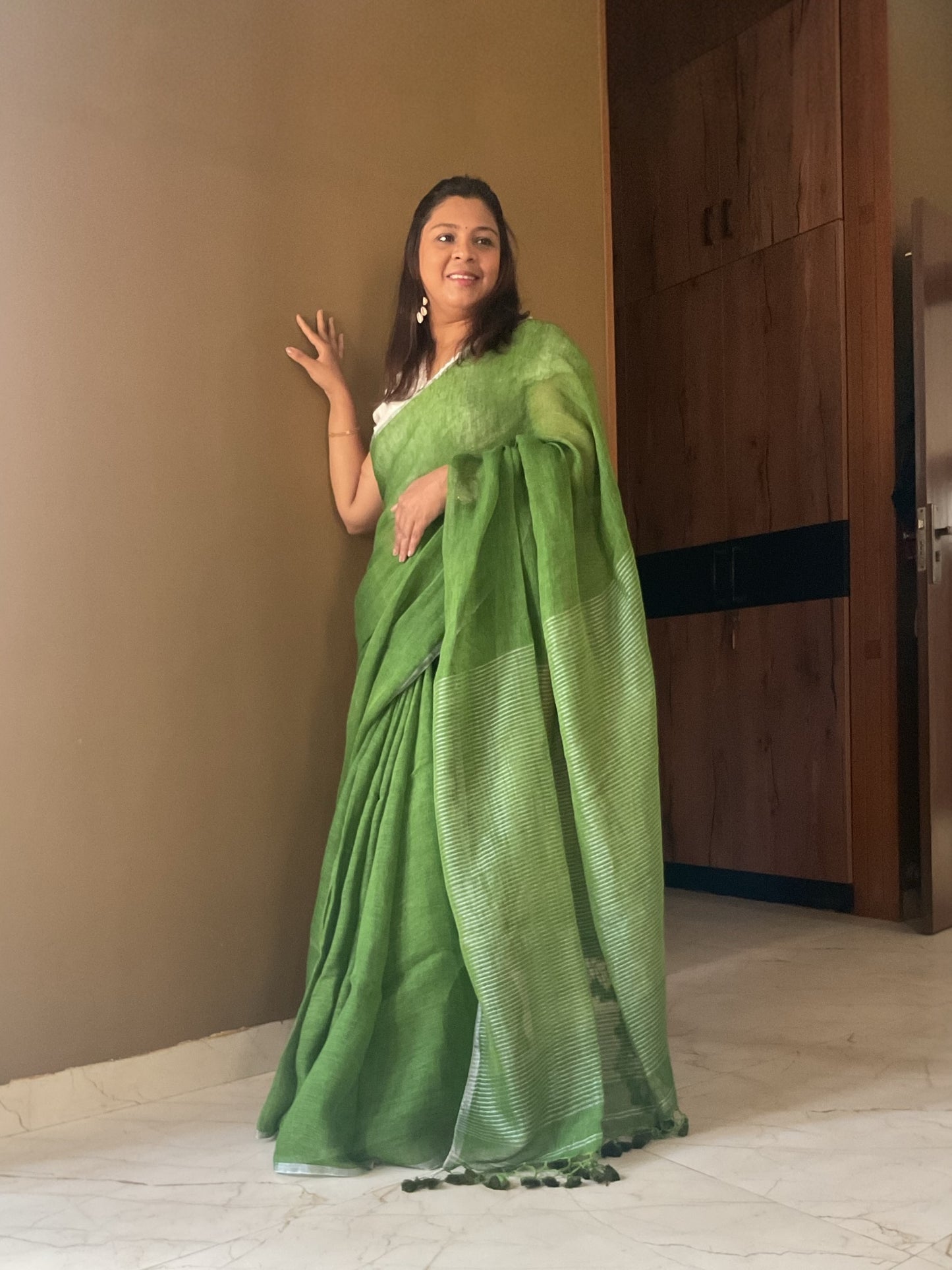 Handloom Linen saree(light Green)