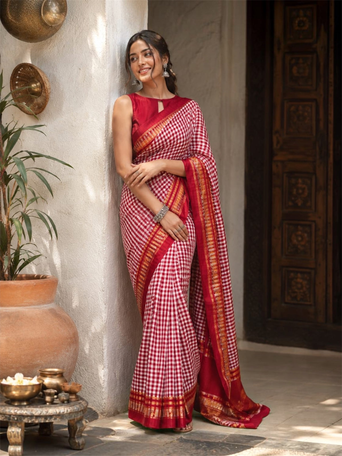 Tum Tum Checks Traditional Ilkal Saree – Red with Silver Pallu