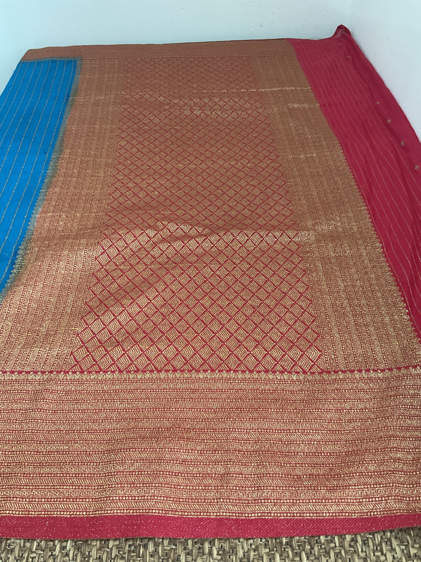 Premium Banarasi stripes georgette saree(Blue)