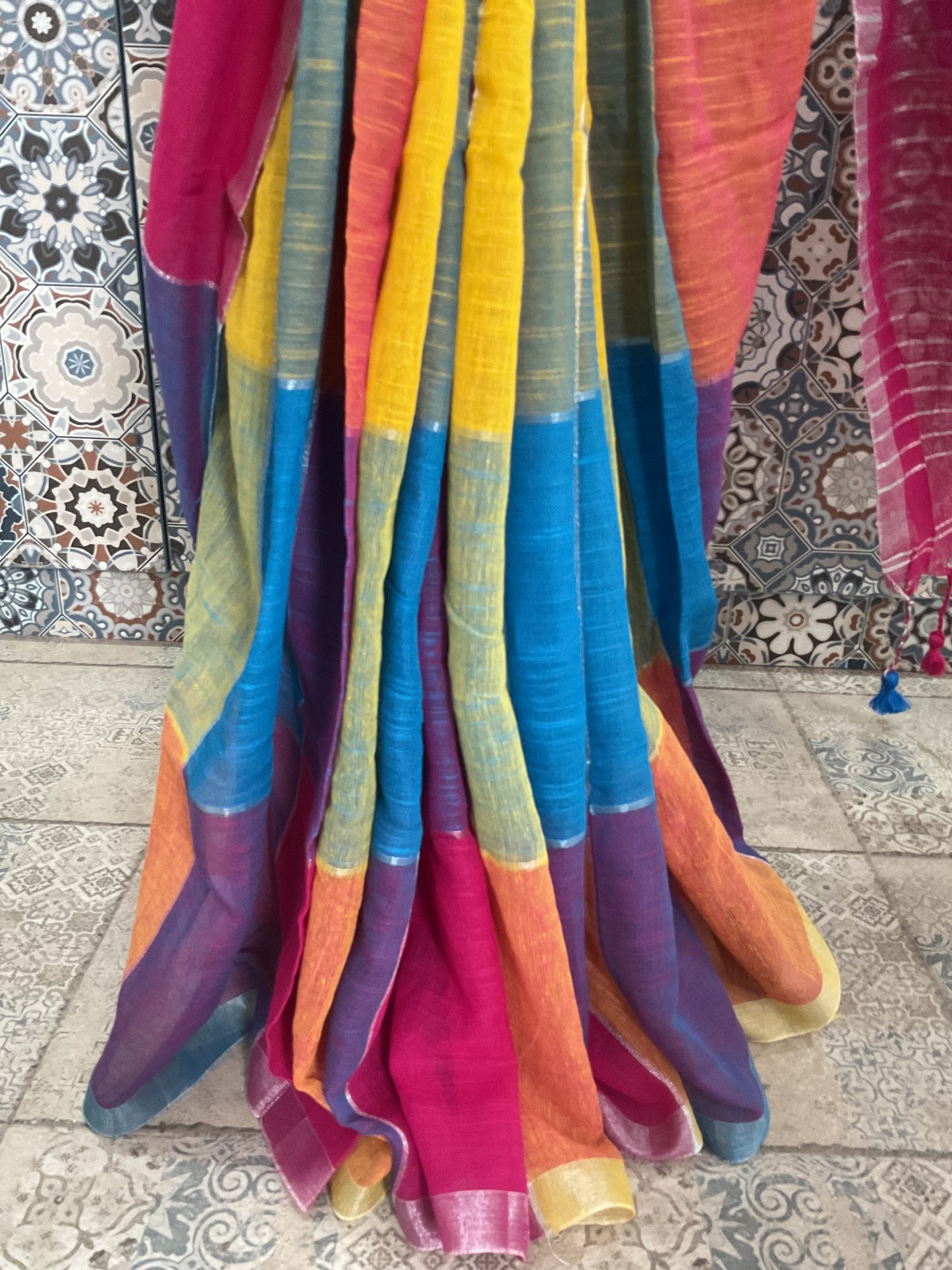 Handloom Linen saree(multicolour )