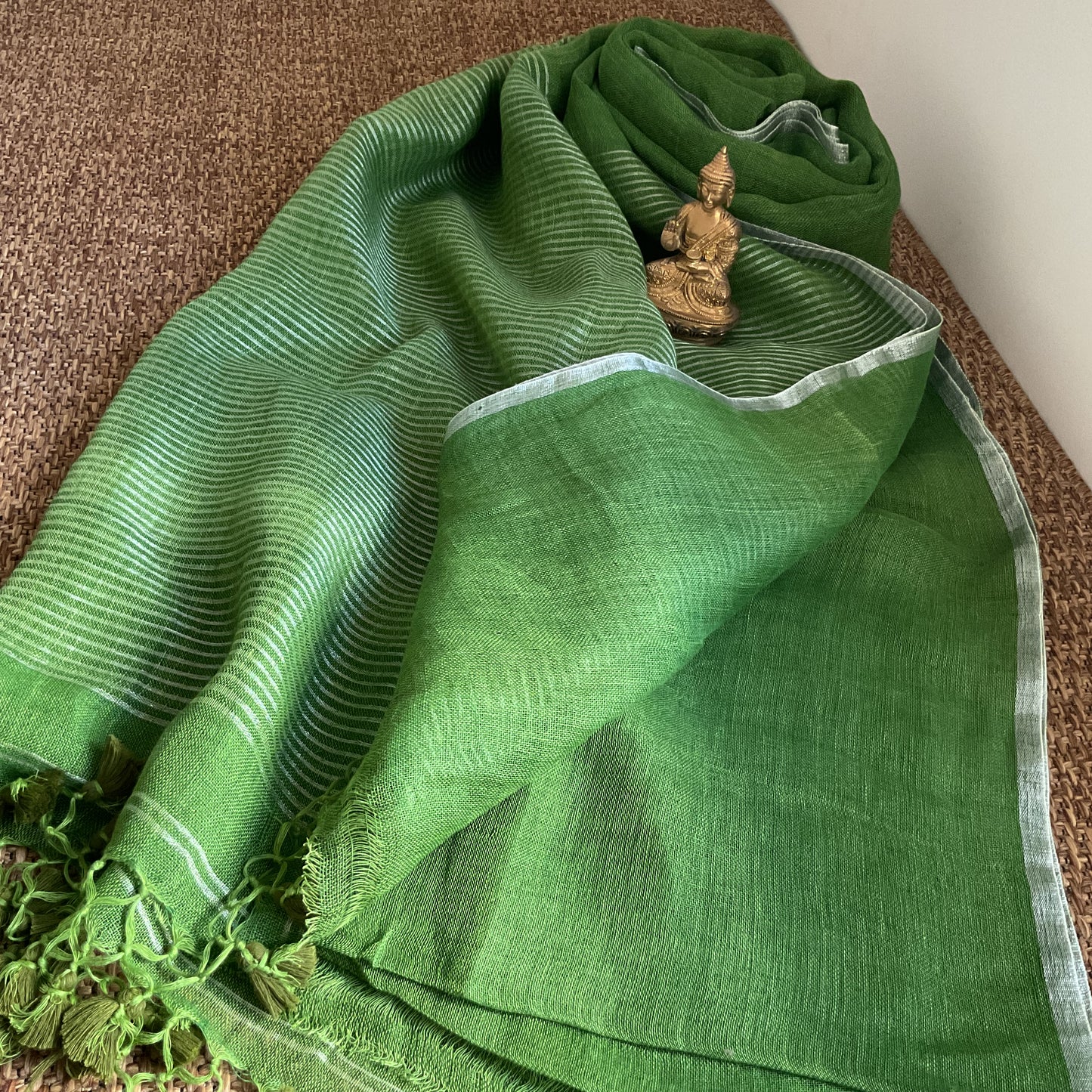 Handloom Linen saree(light Green)