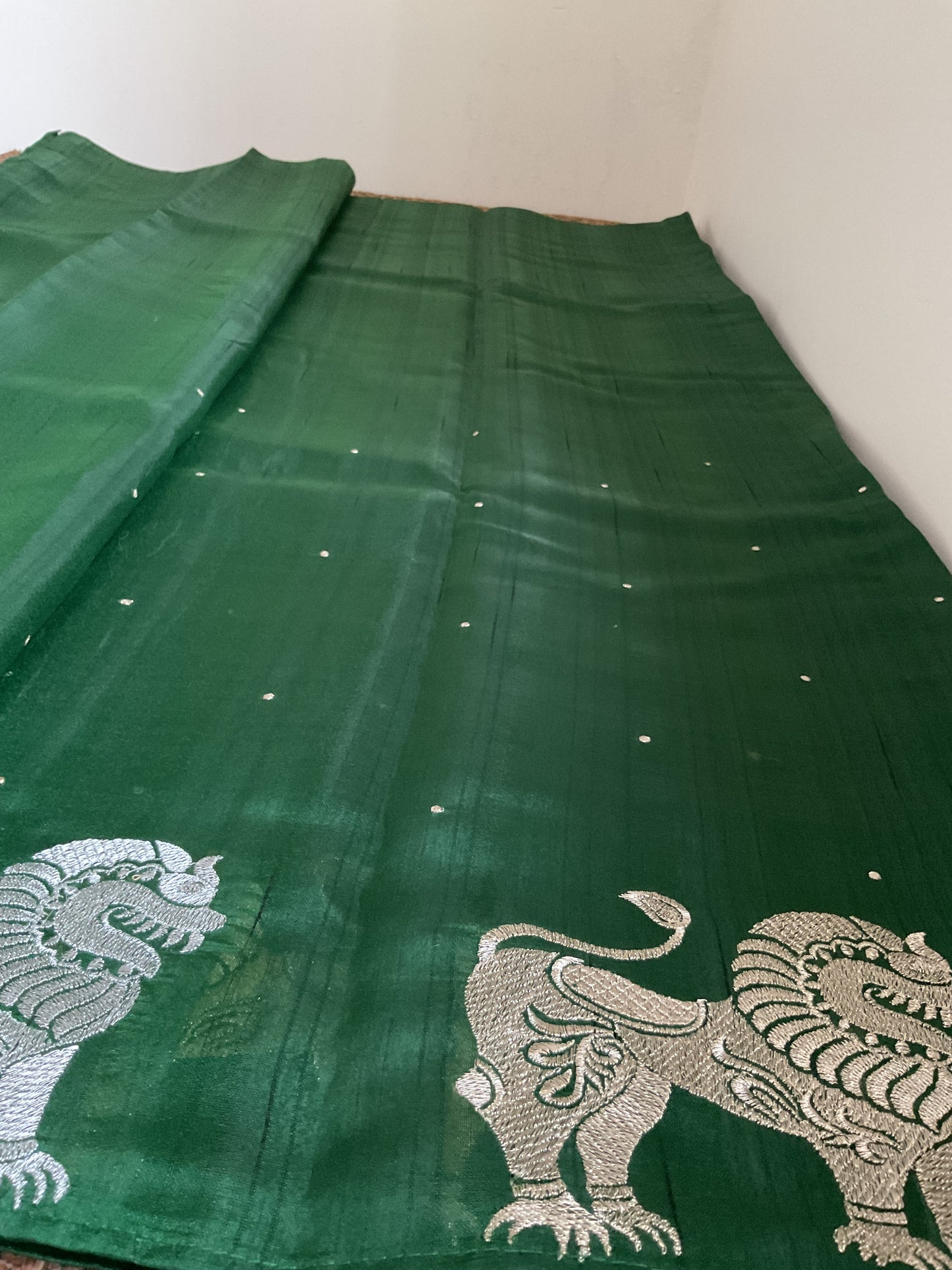 Tussar Lion motifs saree-(Green)