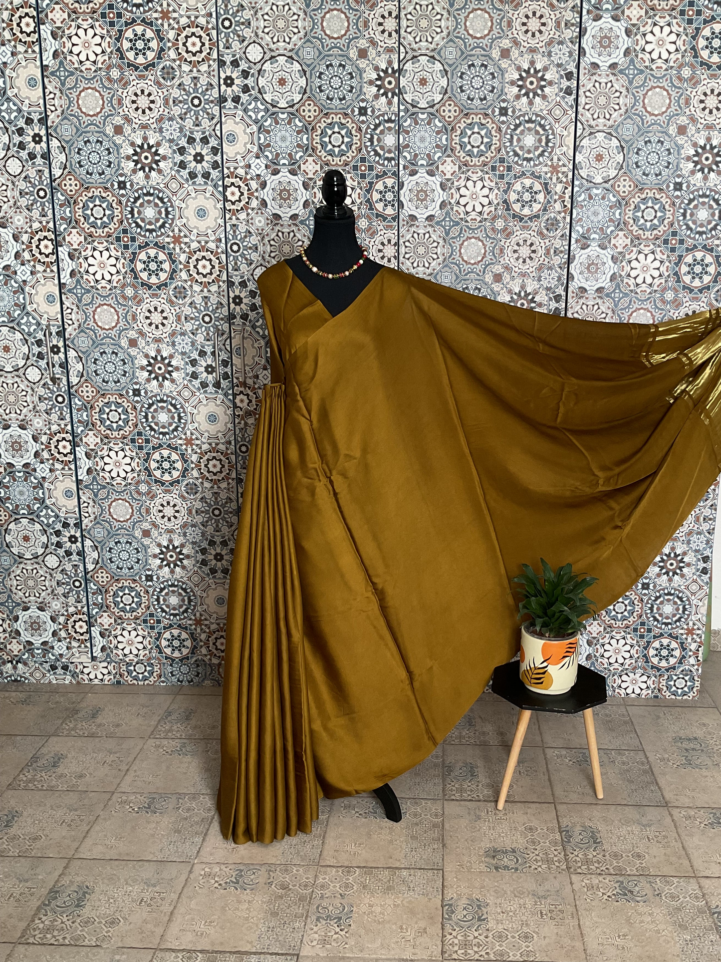 Gajji silk saree(Olive golden)