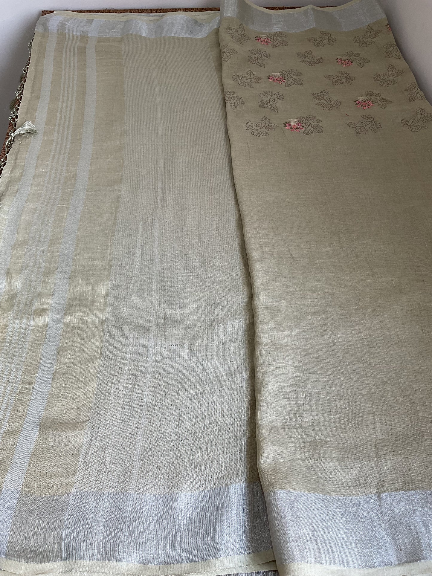 Linen saree with Kantha embroidery(Sage green)