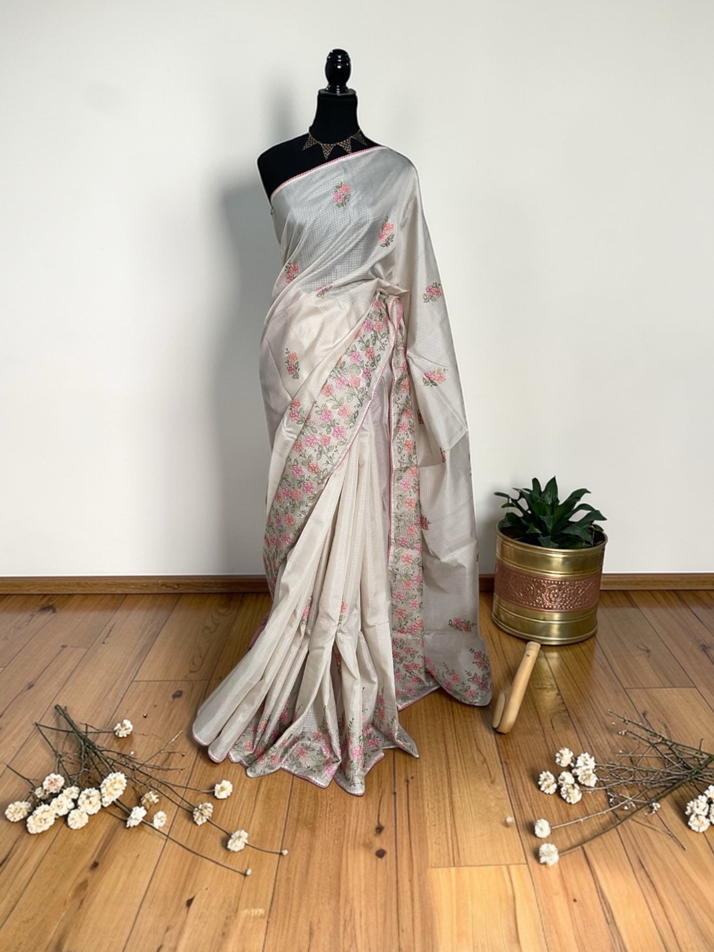 Kota Embroidery saree-Pink Floral