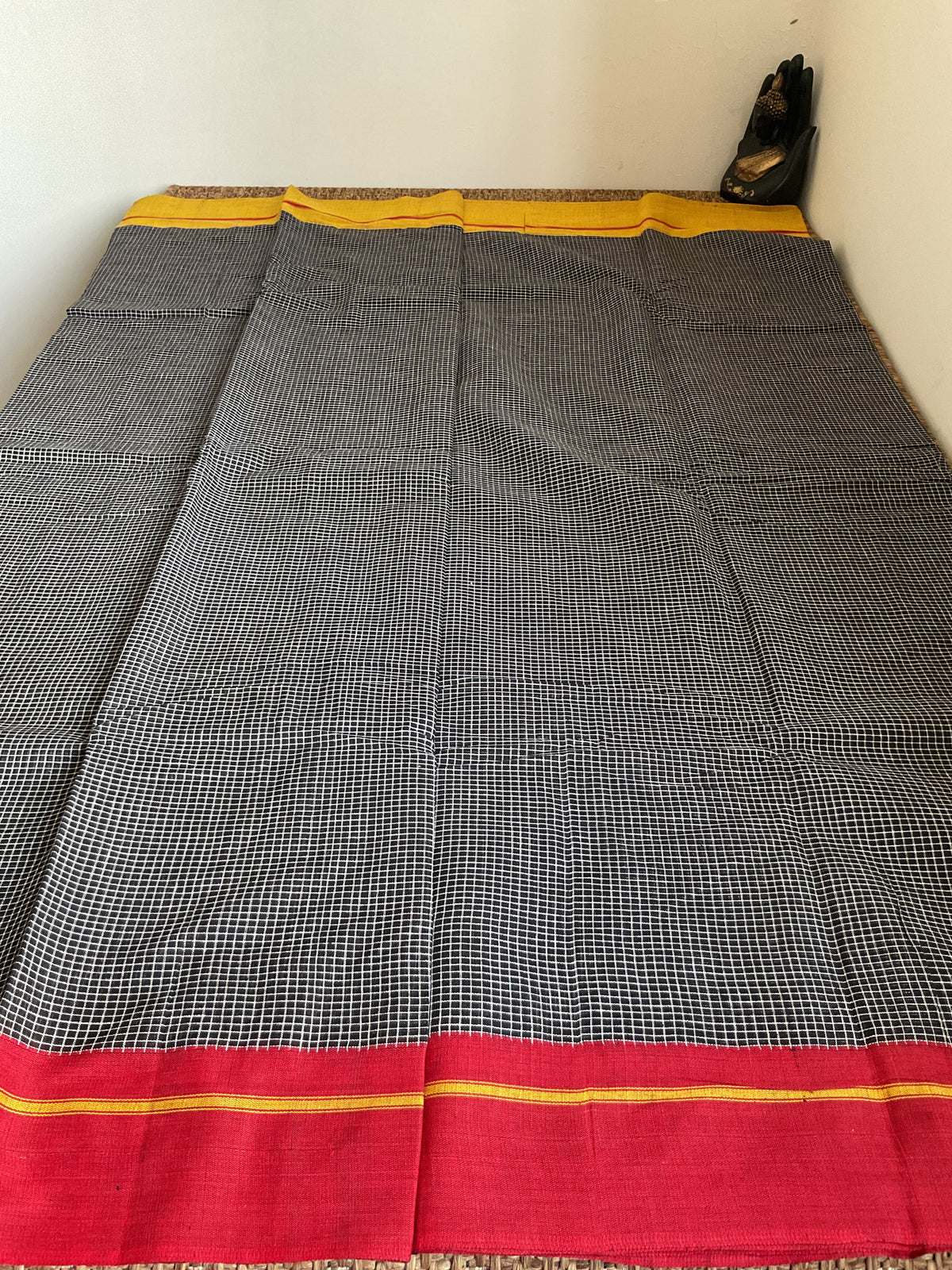 Pure Handloom Pattedanchu Cotton Saree – Black Checks with Traditional Red Pallu
