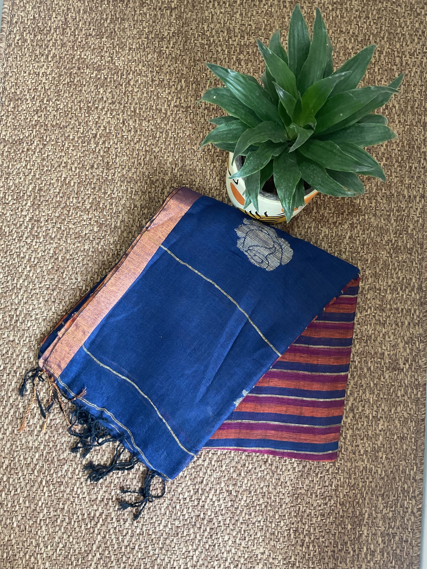 Handloom Linen saree(blue)