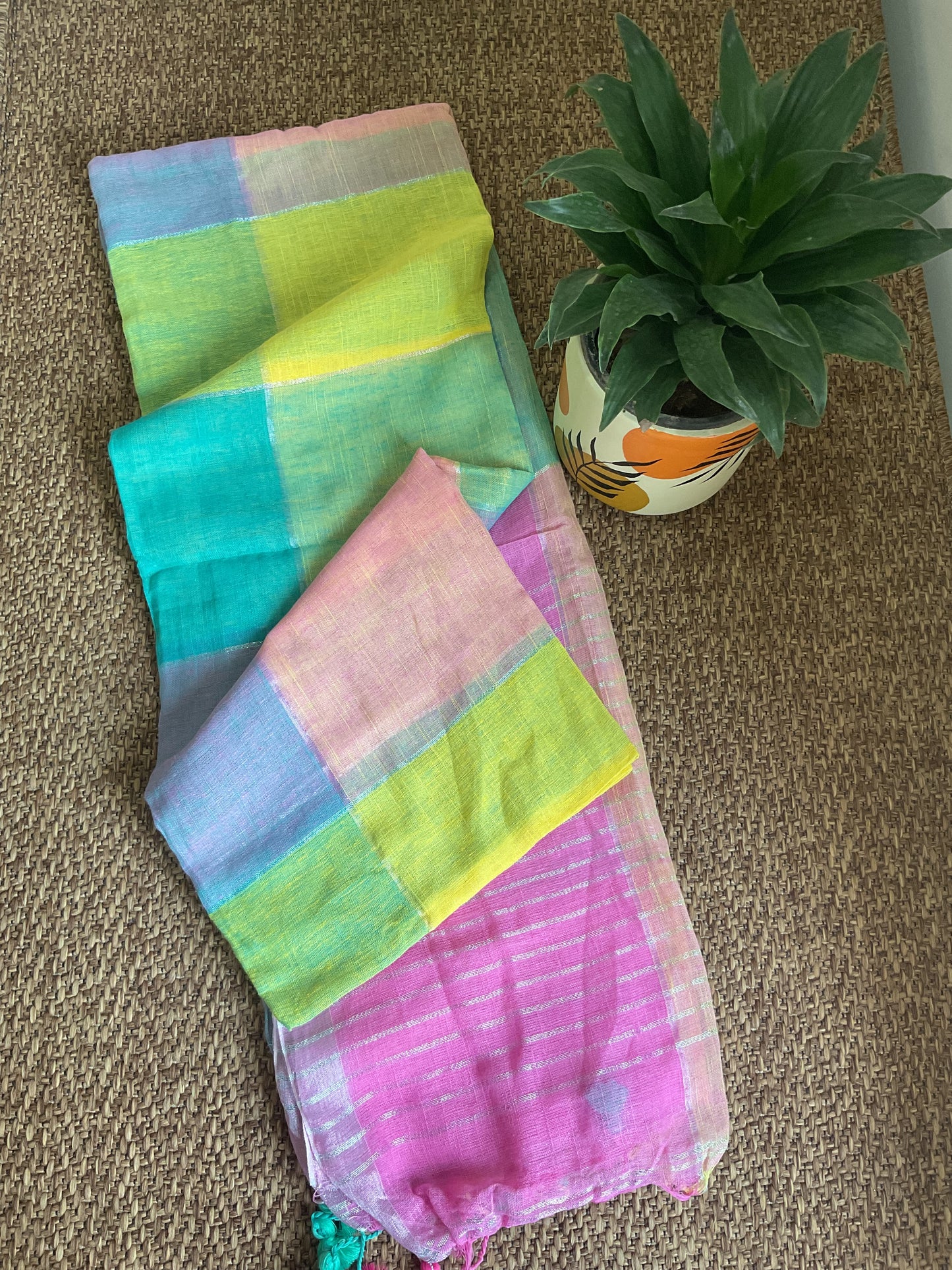 Handloom Linen saree(yellow n pink )