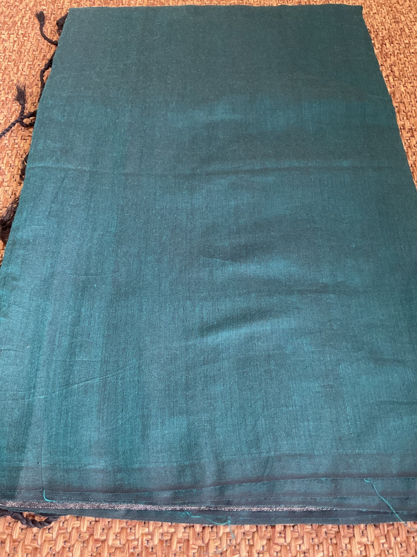 Handloom cotton saree(Teal green with contrast pallu)
