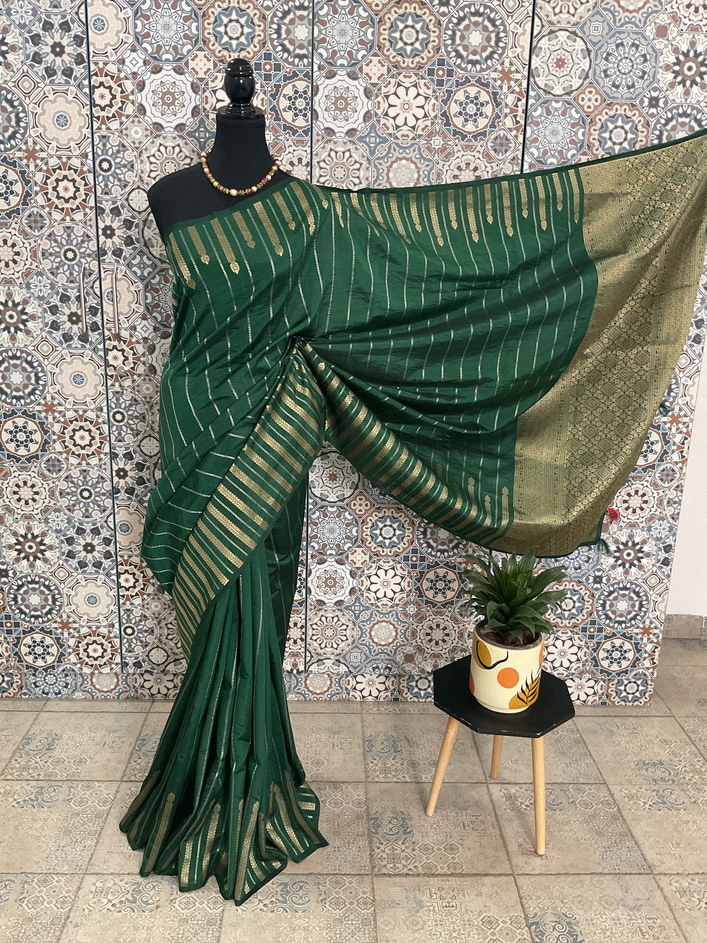 Tussar temple border saree-(Green)