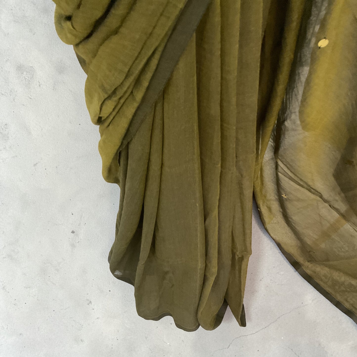 Gini Mul cotton saree (olive green)
