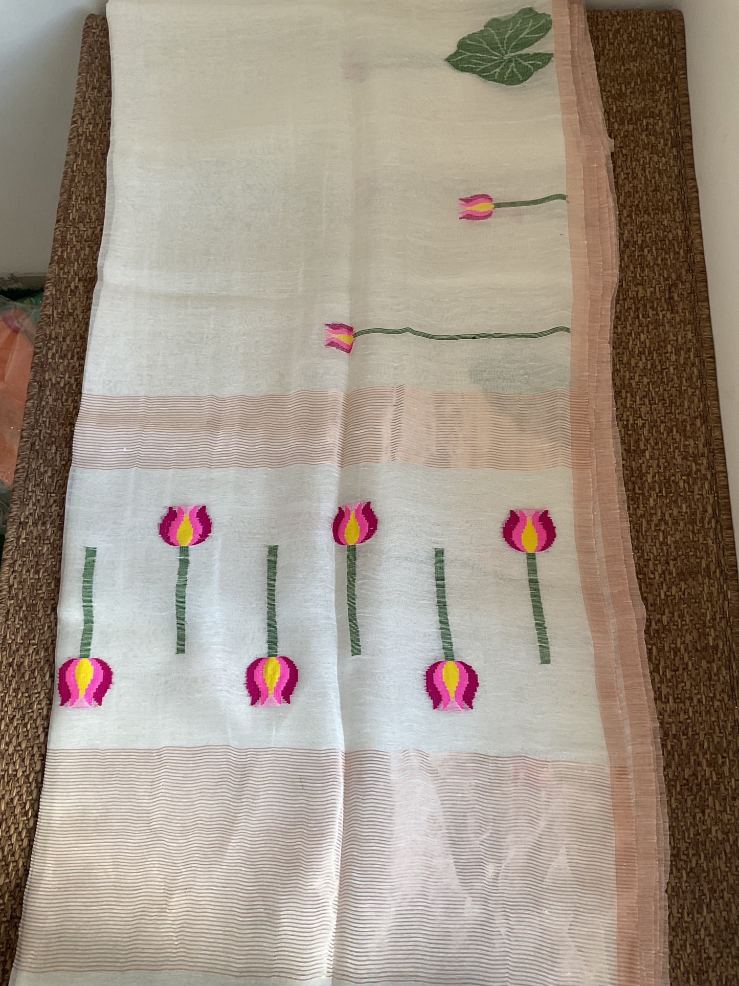 Pure Handoven Muslin jamdani linen silk saree(Ivory petal grace)