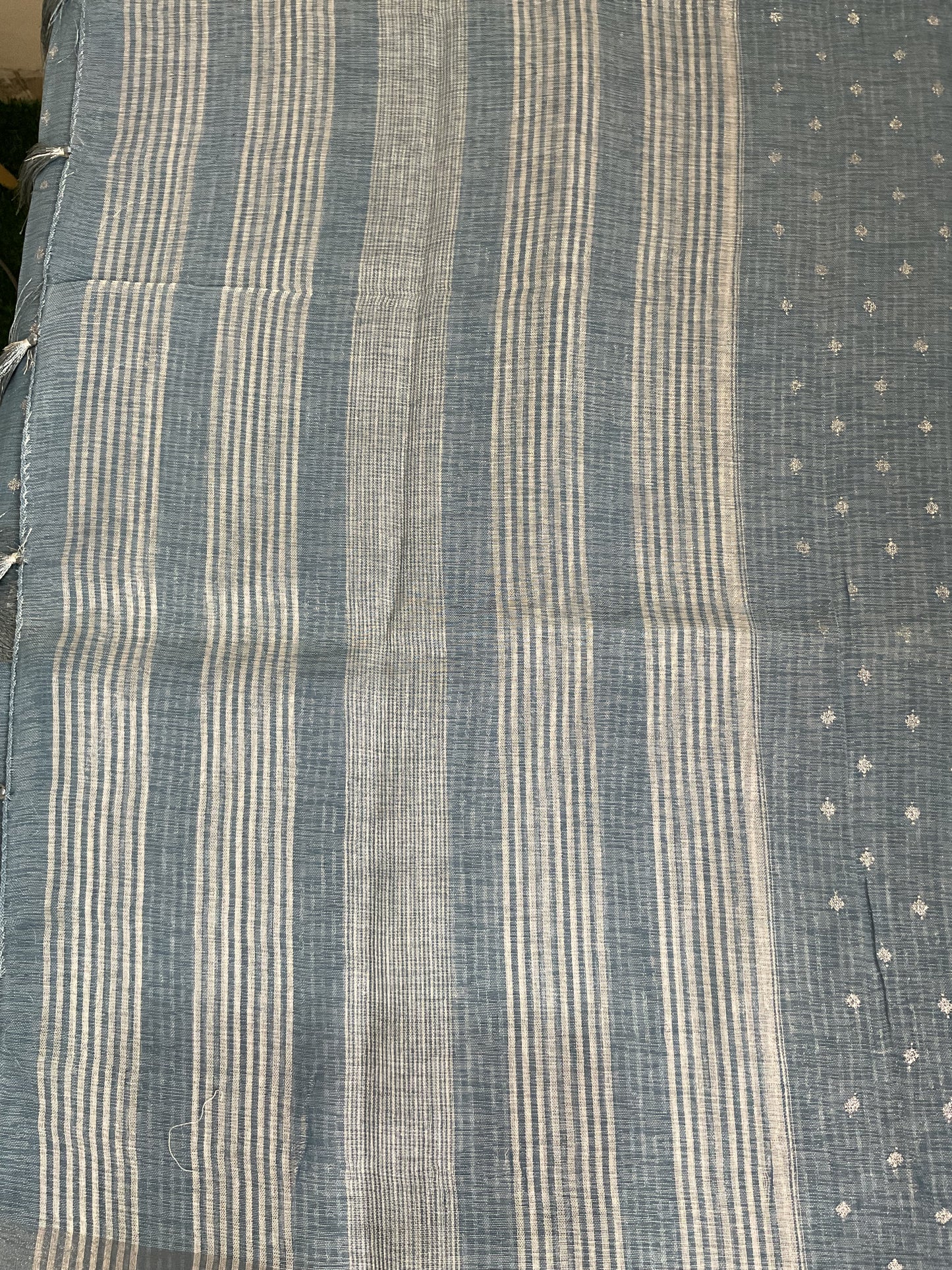 Linen cotton with silver motifs(Light blue)