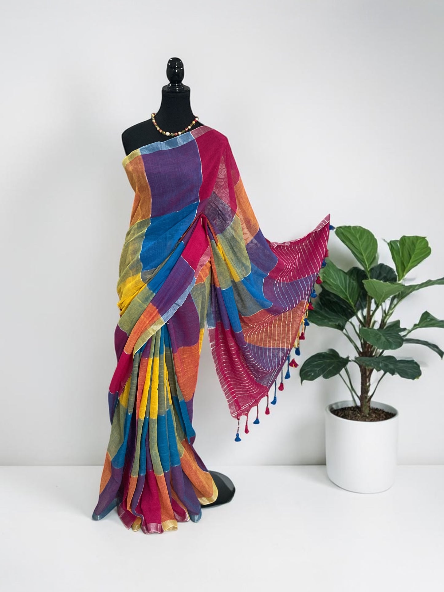 Handloom Linen saree(multicolour )