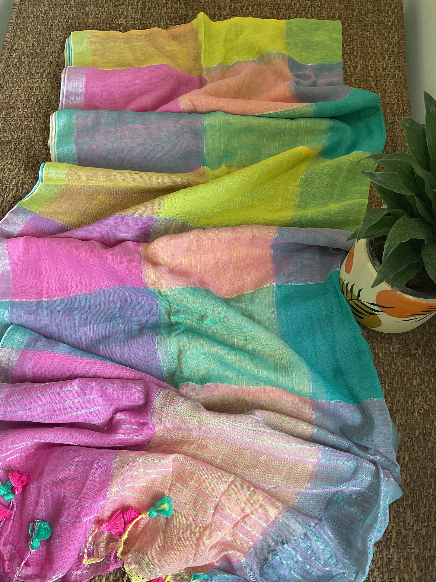 Handloom Linen saree(yellow n pink )