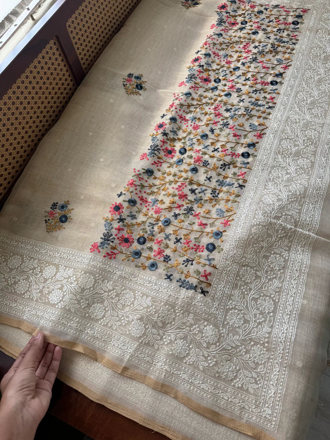 Premium Linen tissue saree- Half white & peacock blue